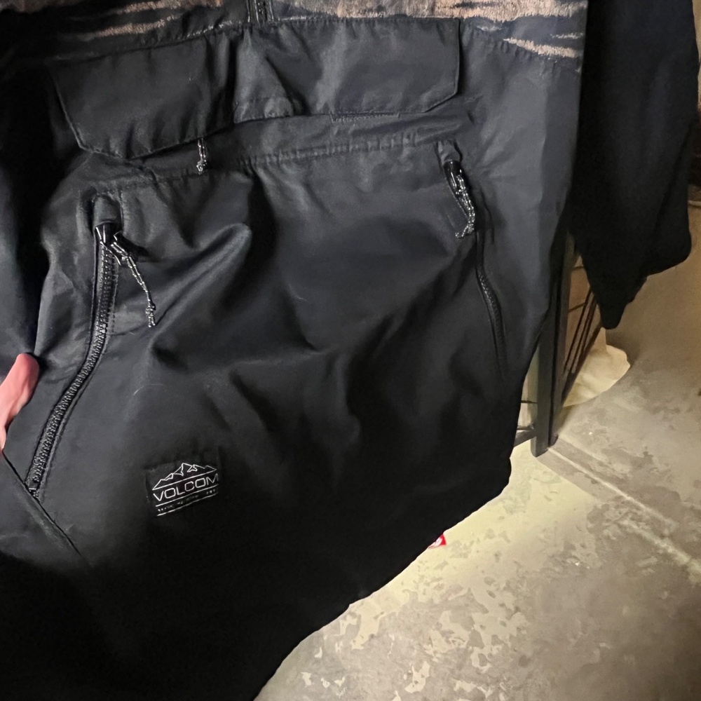 Volcom Pullover Snow Jacket - image 3
